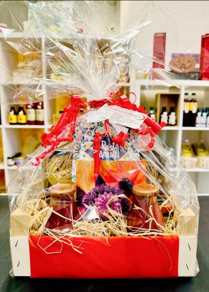 Geschenkkorb mit Grusskarte